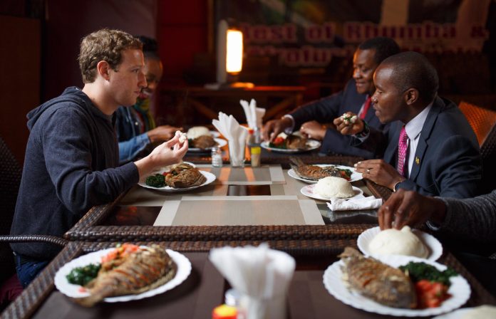 Mark Zuckerberg at Mama Oliech's - Nairobi eating fish