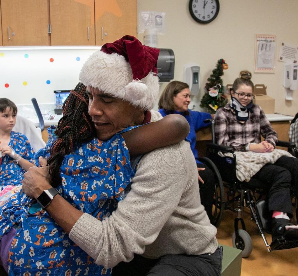Who said the Grinch stole Christmas?! Our patients and their families received a HUGE holiday surprise when @barackobama warmed our hallways with a huge bag of gifts for our patients! 
